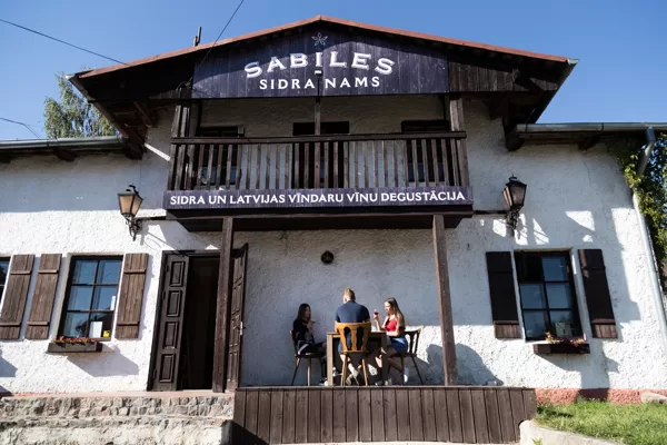 Sabiles Sidra Nama terase
